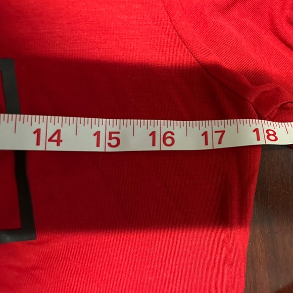 Guess Red Long Sleeve Women's Top EUC Size L - Picture 7 of 9